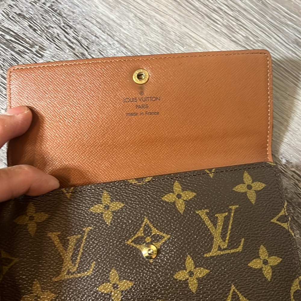 SOLD during live!! Pre loved authentic LV long wallet - Picture 4 of 8